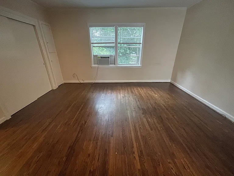 912 Oxmoor Rd #3 — Photo 11