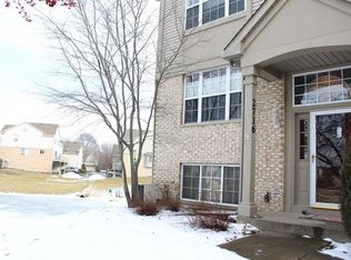 2716 Woodmere Dr #120, Darien, IL 60561