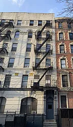 231 Henry Street in Two Bridges