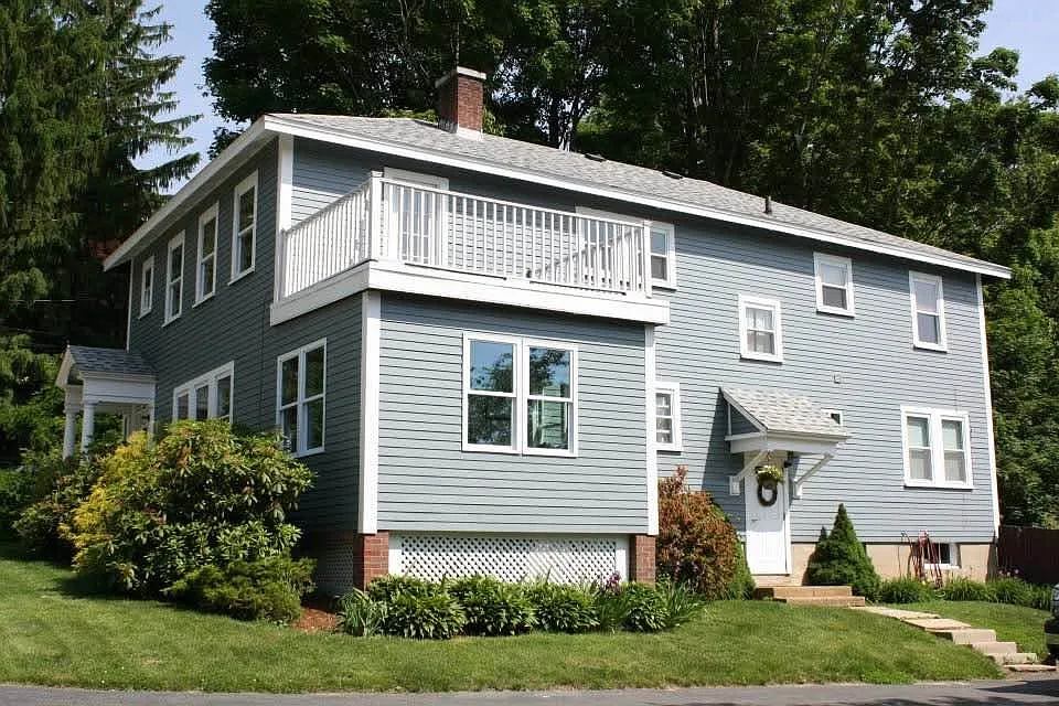 3 bed, 1200 sqft, $2,800 — Photo 4