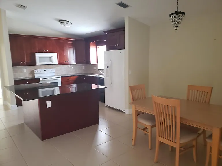 1448 Waterway Cove Dr — Photo 6