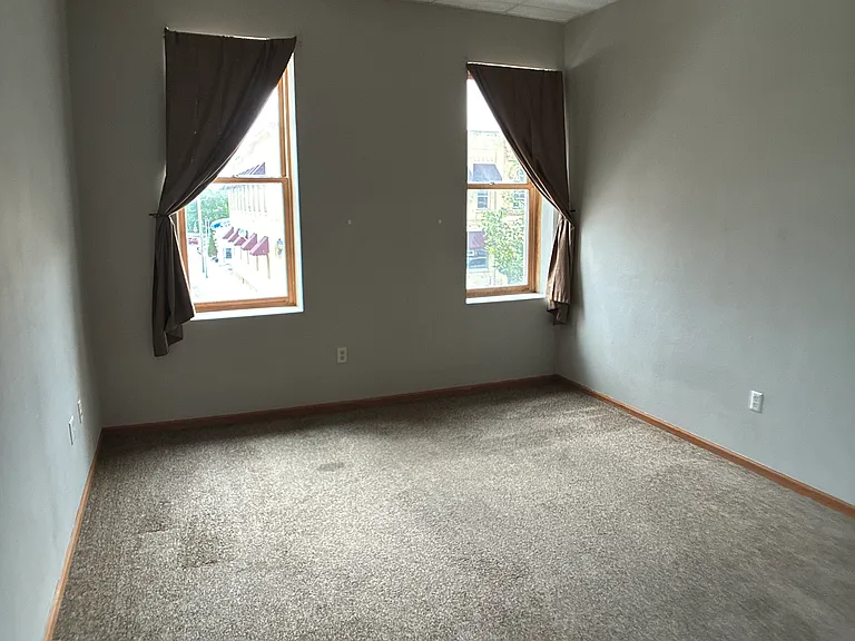 151 W Main St #201 — Photo 5