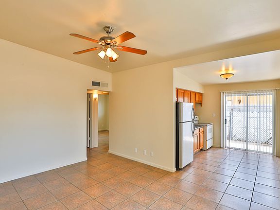 4th image of 1345 W Garden Cir #C