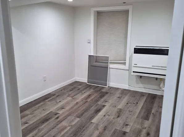 1320 Page St, San Francisco, CA 94117