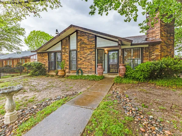 10311 Woodlot Dr, Dallas, TX 75217