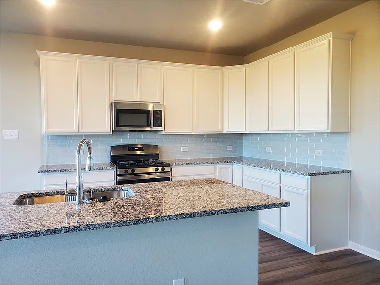 2056 Muscadine Trl — Photo 2