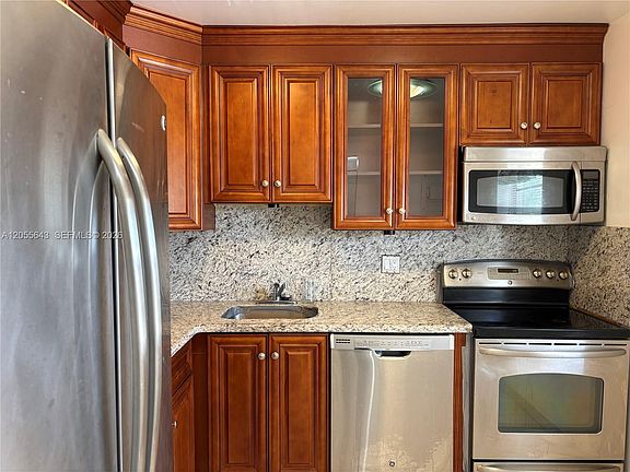 3rd image of 7305 NW 4th Pl APT 201