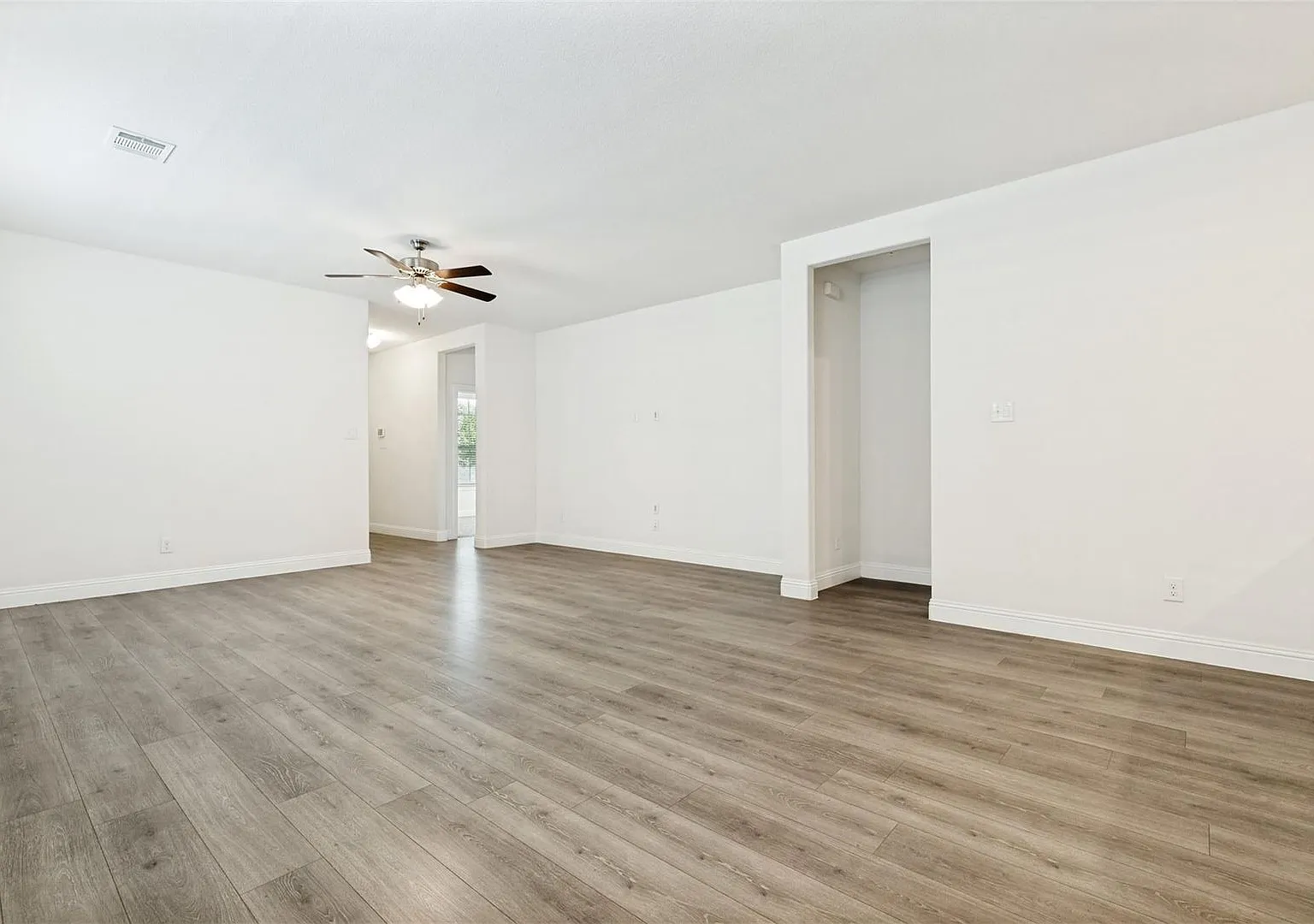 6024 Wildflower Way, Little Elm, TX. 76227 — Photo 4