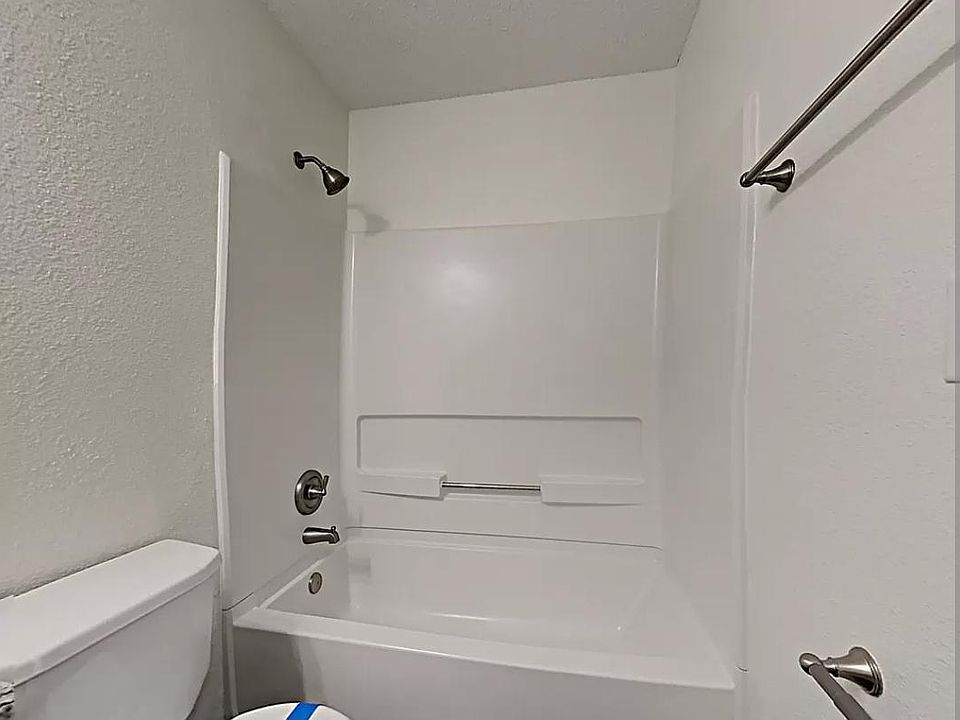 1st image of 7237 Parklake Pl