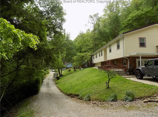 225 Red Bud Ter, Belle, WV 25015