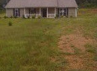 1391 Martin Rd, Carthage, MS 39051