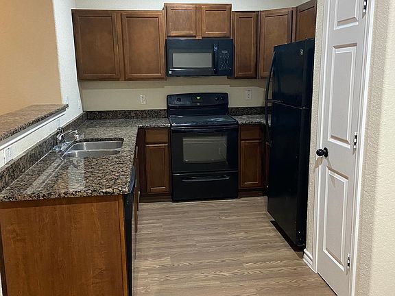 4th image of 5014 Stowers Blvd
