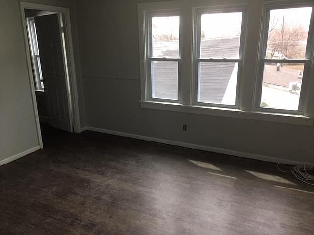 1st image of 1345 E Lovejoy St APT 6