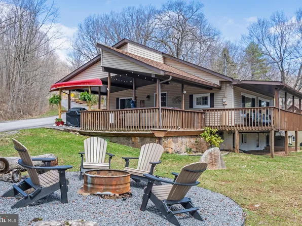 16 Jrs Dr, Mc Henry, MD 21541