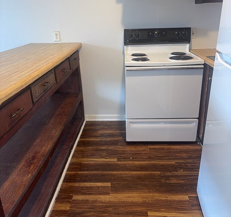 1st image of 222 Walnut Hill Dr #C-1