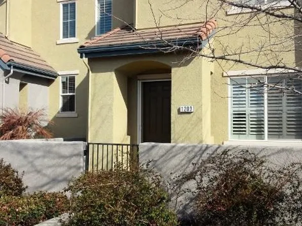 1203 Dante Cir #98, Roseville, CA 95678