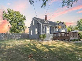 2300 Morning Star Dr, Alton, IL 62002