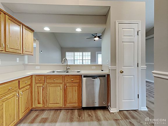 4th image of 3065 Seth Dr