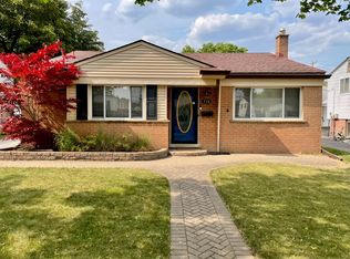 738 Dreon Dr, Clawson, MI 48017