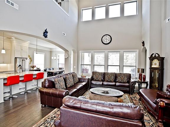 3rd image of 3037 N Night Heron Dr