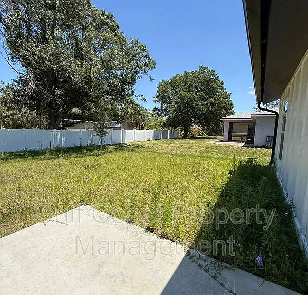 3294 W Price Blvd — Photo 32