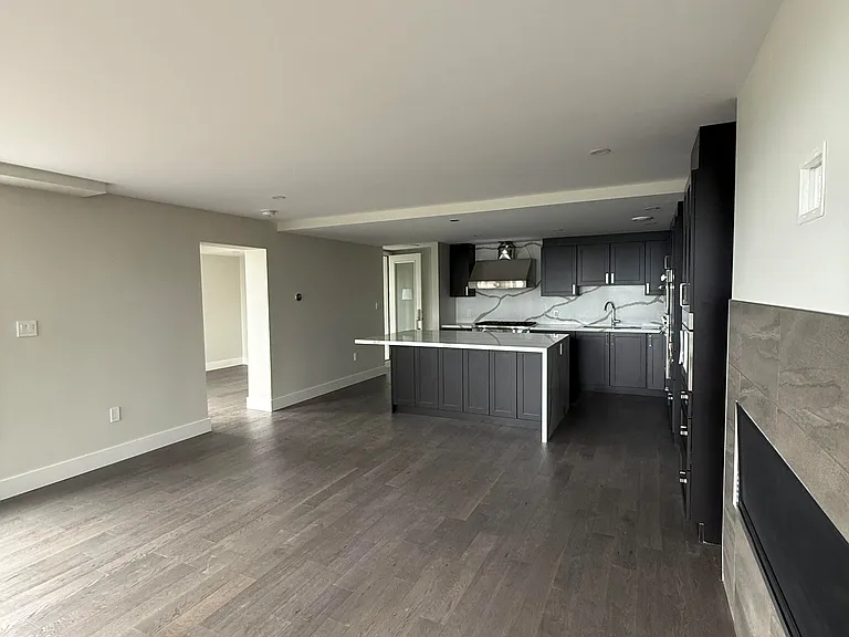 13 Tree Tops Ln #204 — Photo 2