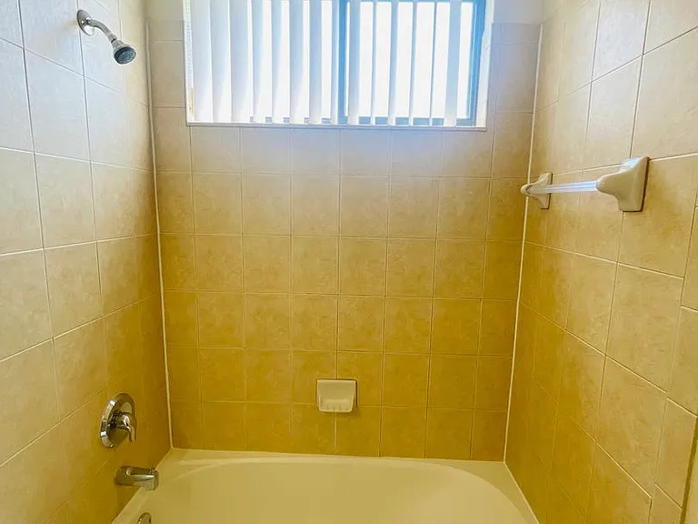 404 Cinnamon Dr — Photo 26