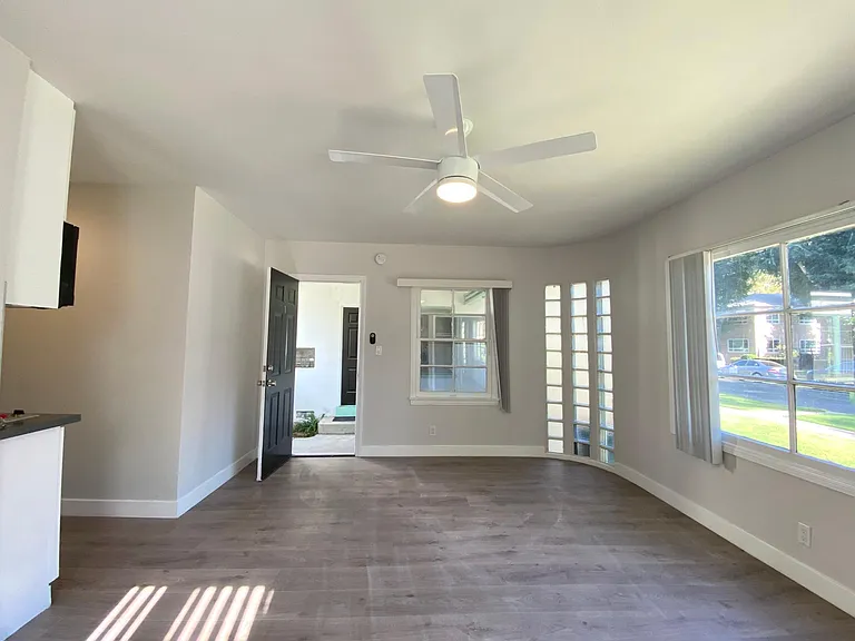 14532 Dickens St #1 — Photo 4