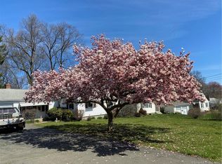 63 Crest St, Wethersfield, CT 06109