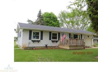 1401 S Oakland St, Saint Johns, MI 48879