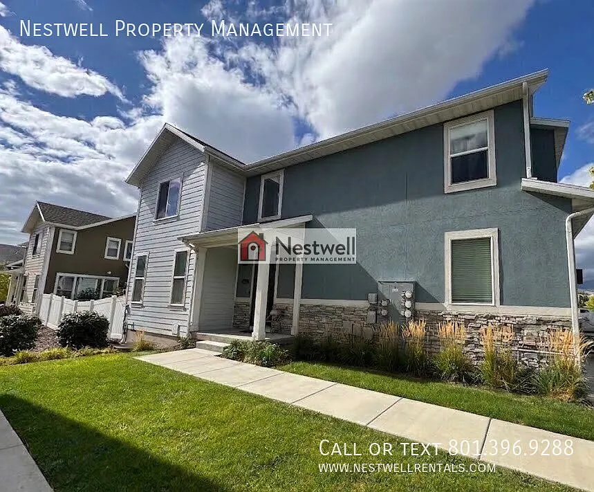 Amazing 4-bed townhome in Herriman! — Photo 2