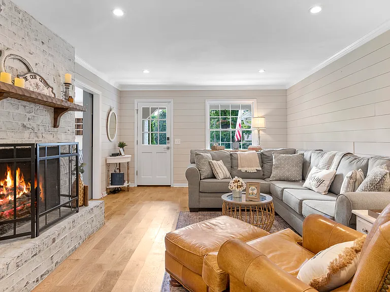 2215 Creekside Ln — Photo 17