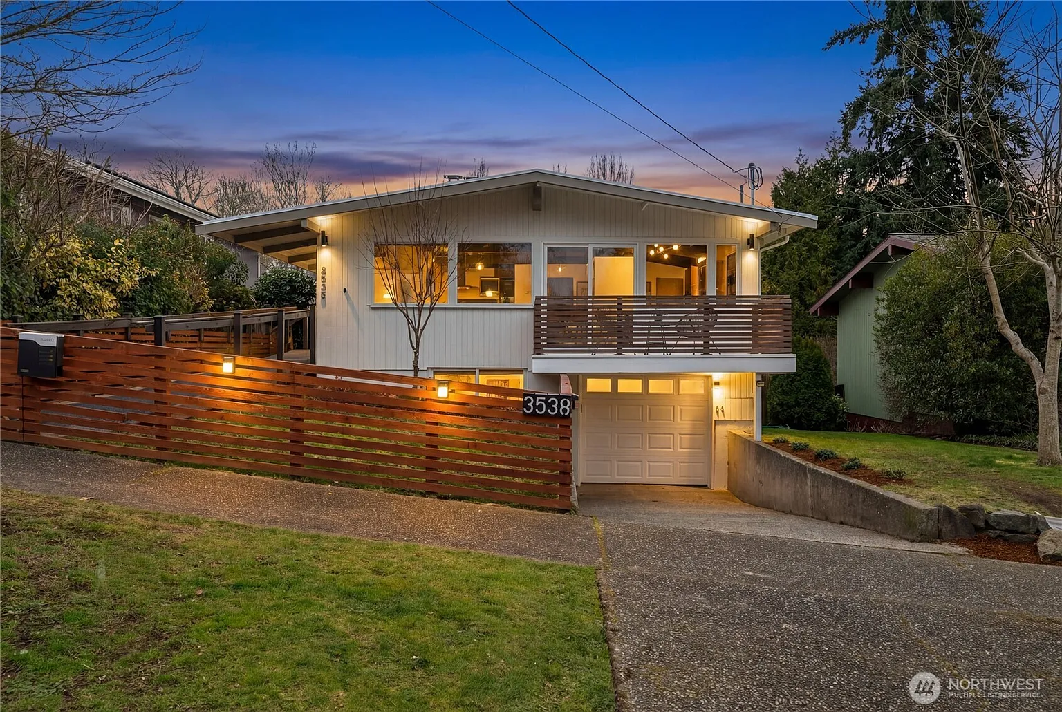 3538 SW Rose Street photo 1
