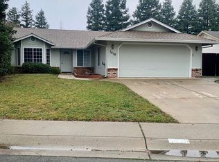 3438 Billings Dr, Redding, CA 96002