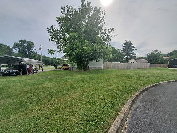 2nd image of 1033 Barker Dr