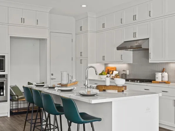 2851 Stampede Ln, Tracy, CA 95377