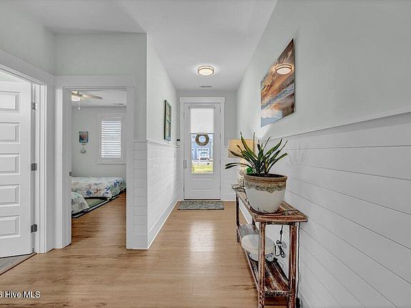 4th image of 807 Atlanta Avenue