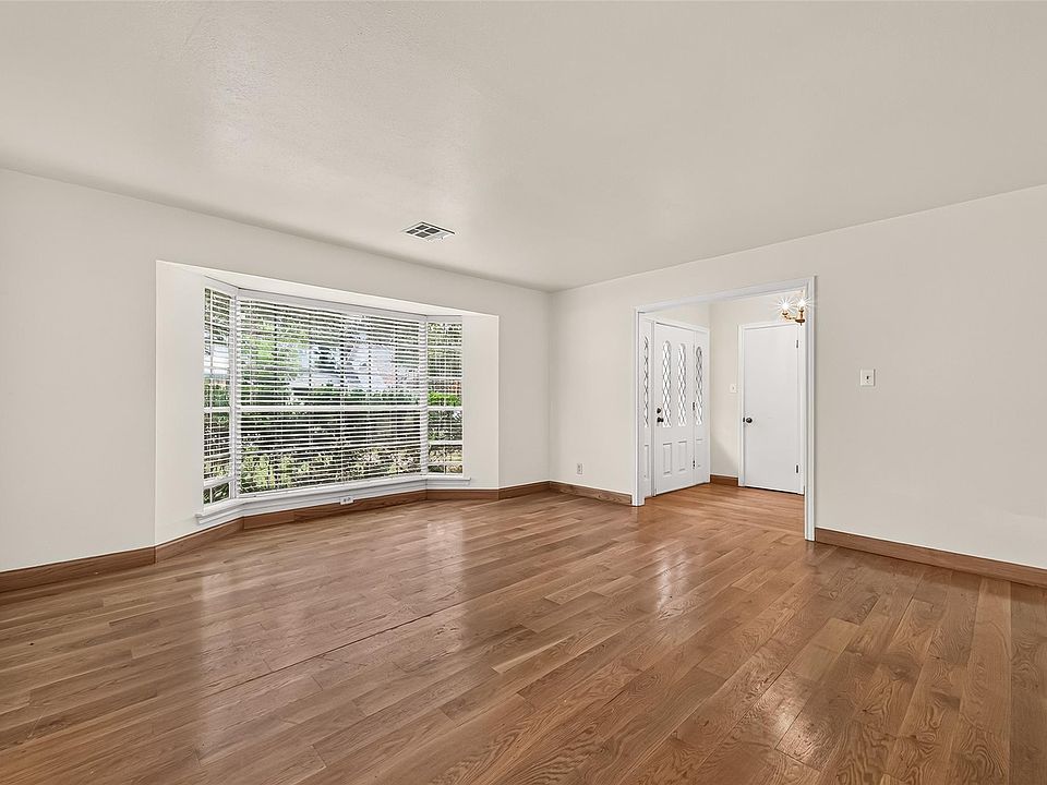 5623 Pinewilde Drive, Houston, TX 77066 | Zillow