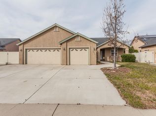 2174 Cadjew St, Redding, CA 96003