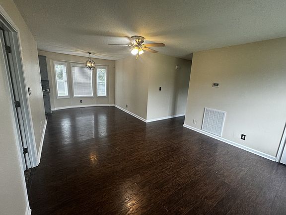 2nd image of 305 Alan Ct