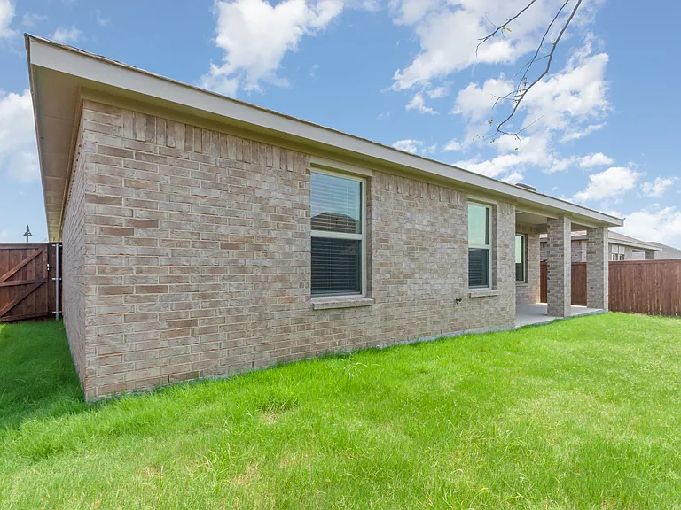 3928 Amethyst Dr — Photo 27