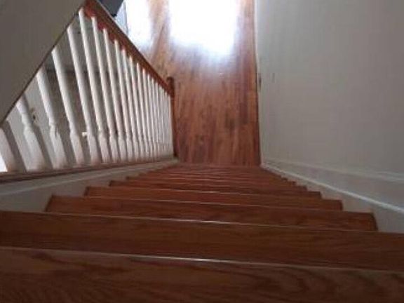 4th image of 25 Jake Ct #4BR