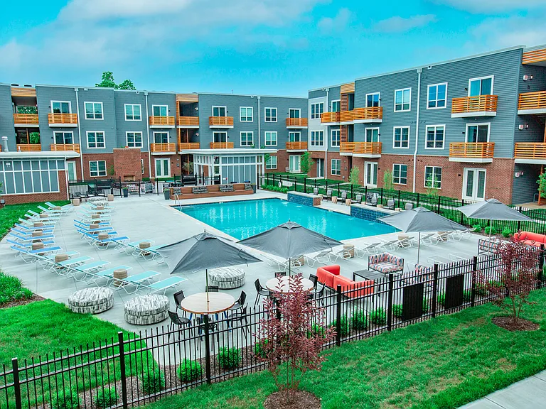 Pool + sundeck aerial