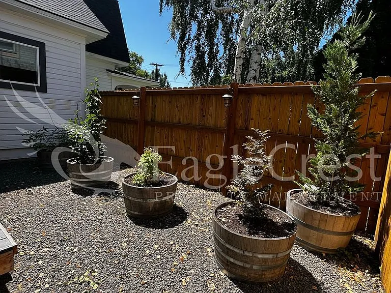 307 S Roosevelt St — Photo 23