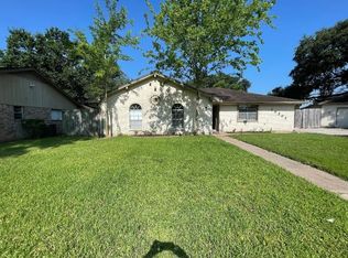 10306 Twin Hills Ct, Houston, TX 77031