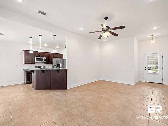 5th image of 6044 Waterford Dr