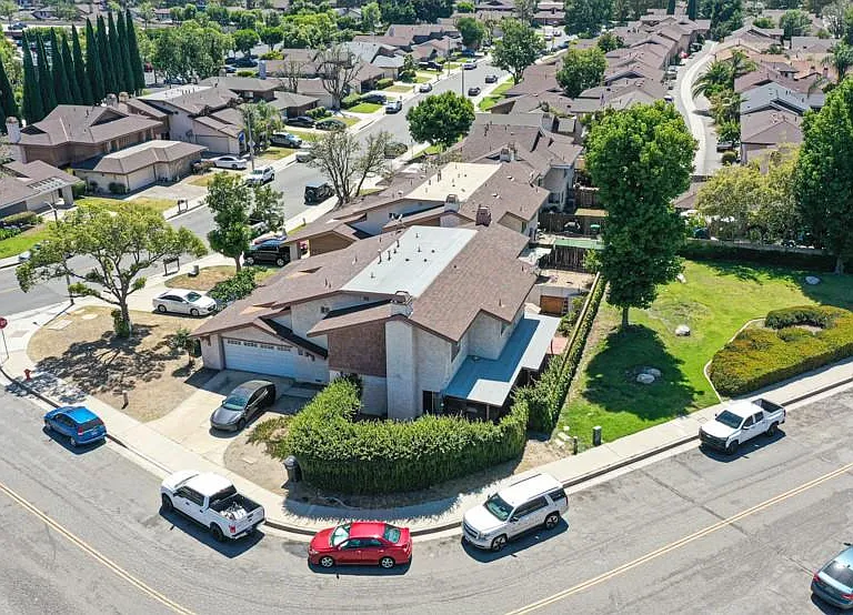 3440 W Park Balboa Ave — Photo 5