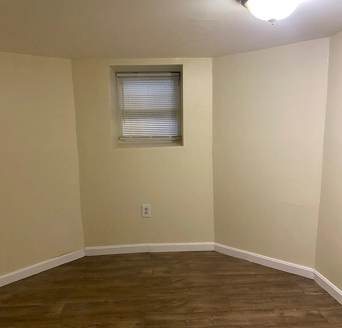 1 bed, 2900 sqft, $750 — Photo 4