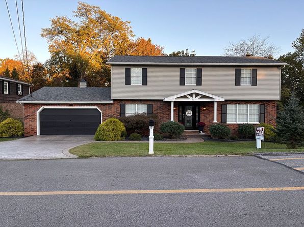 171 N Hills Dr