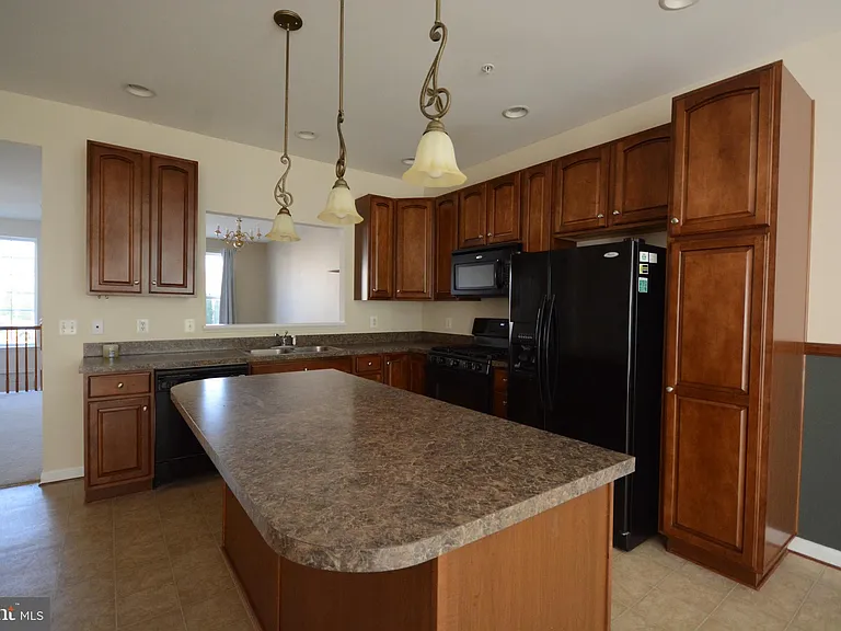 421 Green Fern Cir — Photo 7
